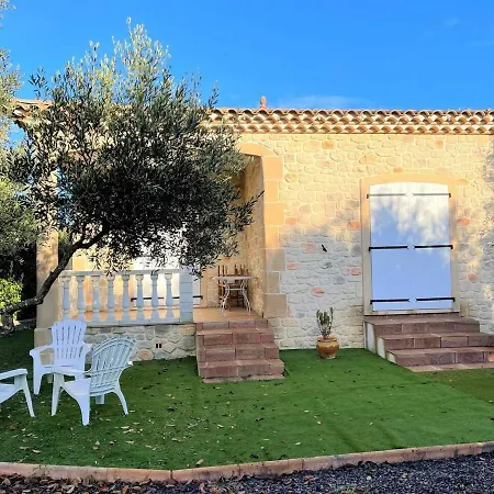 Ferienhaus Captivating 2-Bed Cottage Garden & Pool In Sauve Sauve
