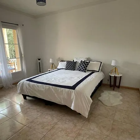 Captivating 2-Bed Cottage Garden & Pool In Sauve *